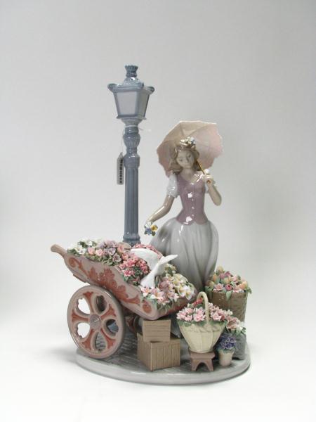 Appraisal: Lladro Figural Grouping ''Flowers for Everyone'' with original box one