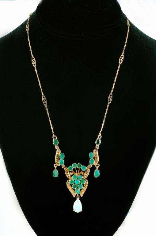 Appraisal: Approx K yellow gold necklace set with nineteen faceted medium