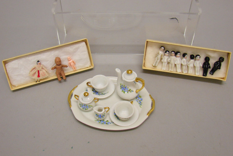 Appraisal: Lot Mini dolls Frozen Charlies - china black china HP