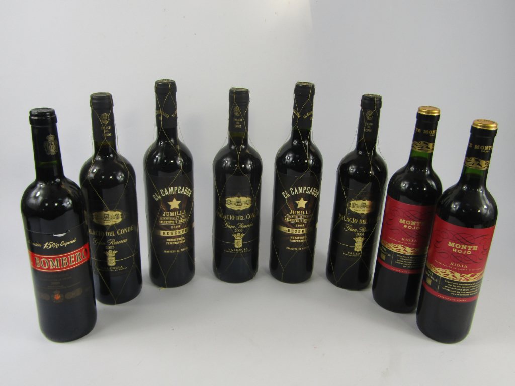 Appraisal: Three bottles of Palacio del Conde Gran Reserva two bottles