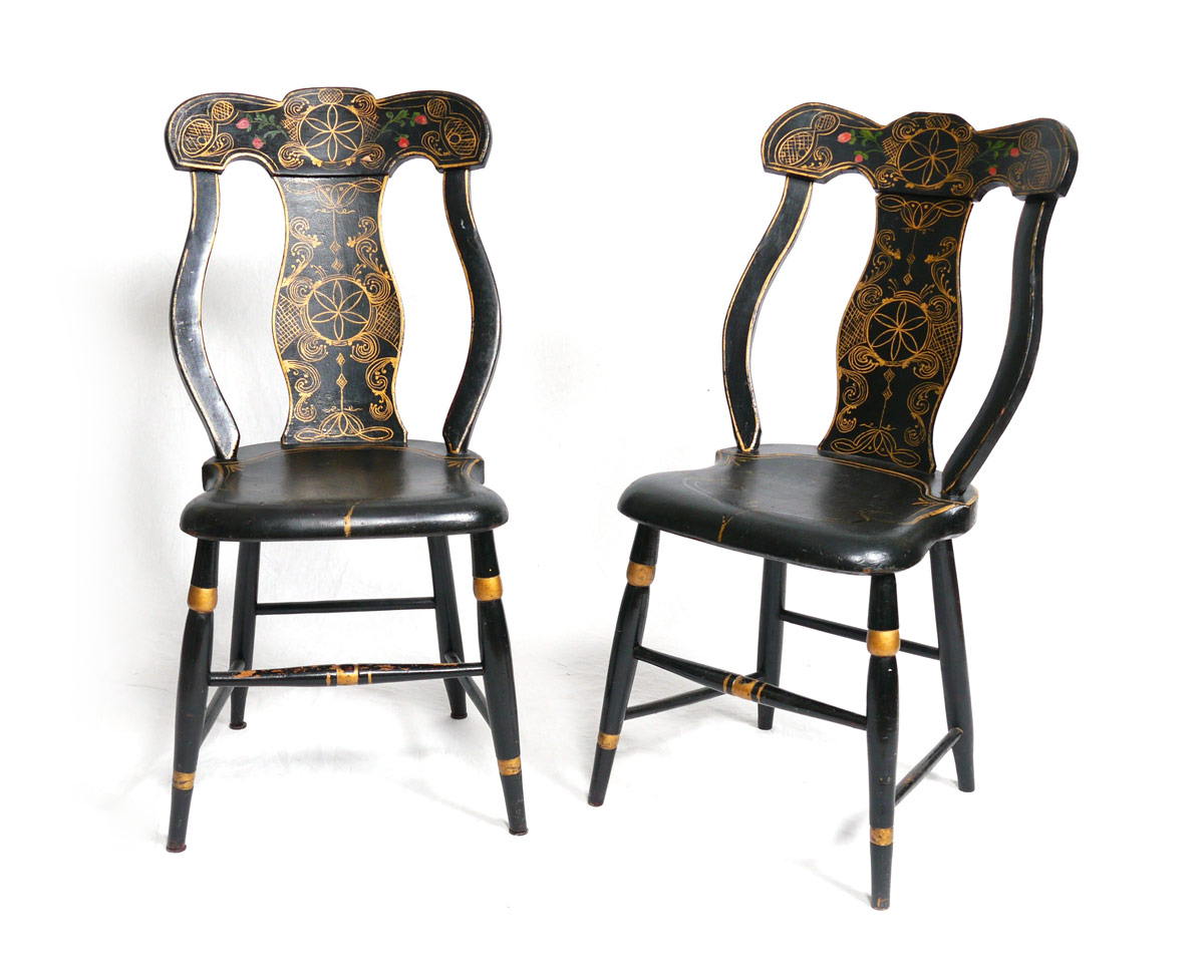 Appraisal: PAIR SHERATON COUNTRY PAINT DECORATED SIDE CHAIRS Shaped back with