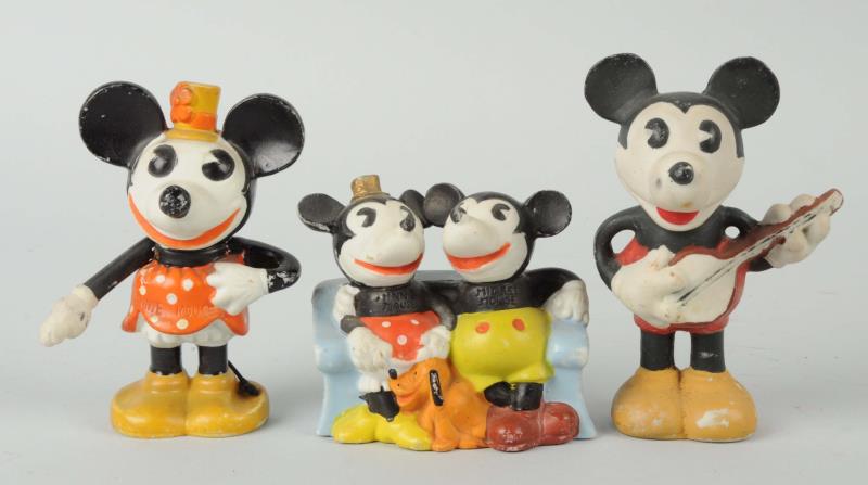 Appraisal: Lot Of Mickey Minnie Mouse Carnival Prizes This lot includes