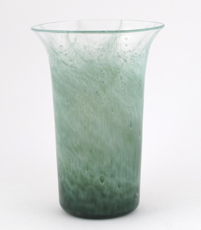 Appraisal: A Nazing glass vase