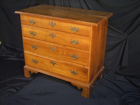 Appraisal: AMERICAN FOUR DRAWER CHERRY CHEST C With a molded edge