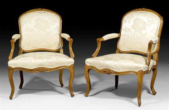 Appraisal: PAIR OF LARGE FAUTEUILS A LA REINE Louis XV Paris