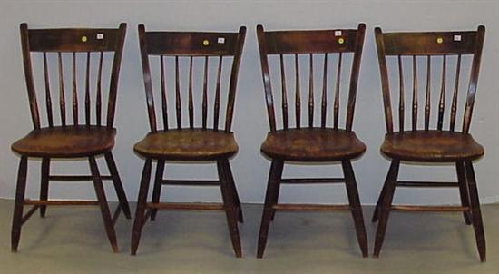 Appraisal: Four matching th C Windsor thumback side chairs some paint