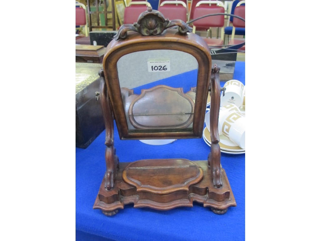 Appraisal: Apprentice dressing table mirror