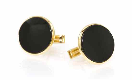 Appraisal: A Pair of Karat Yellow Gold and Onyx Cufflinks measuring