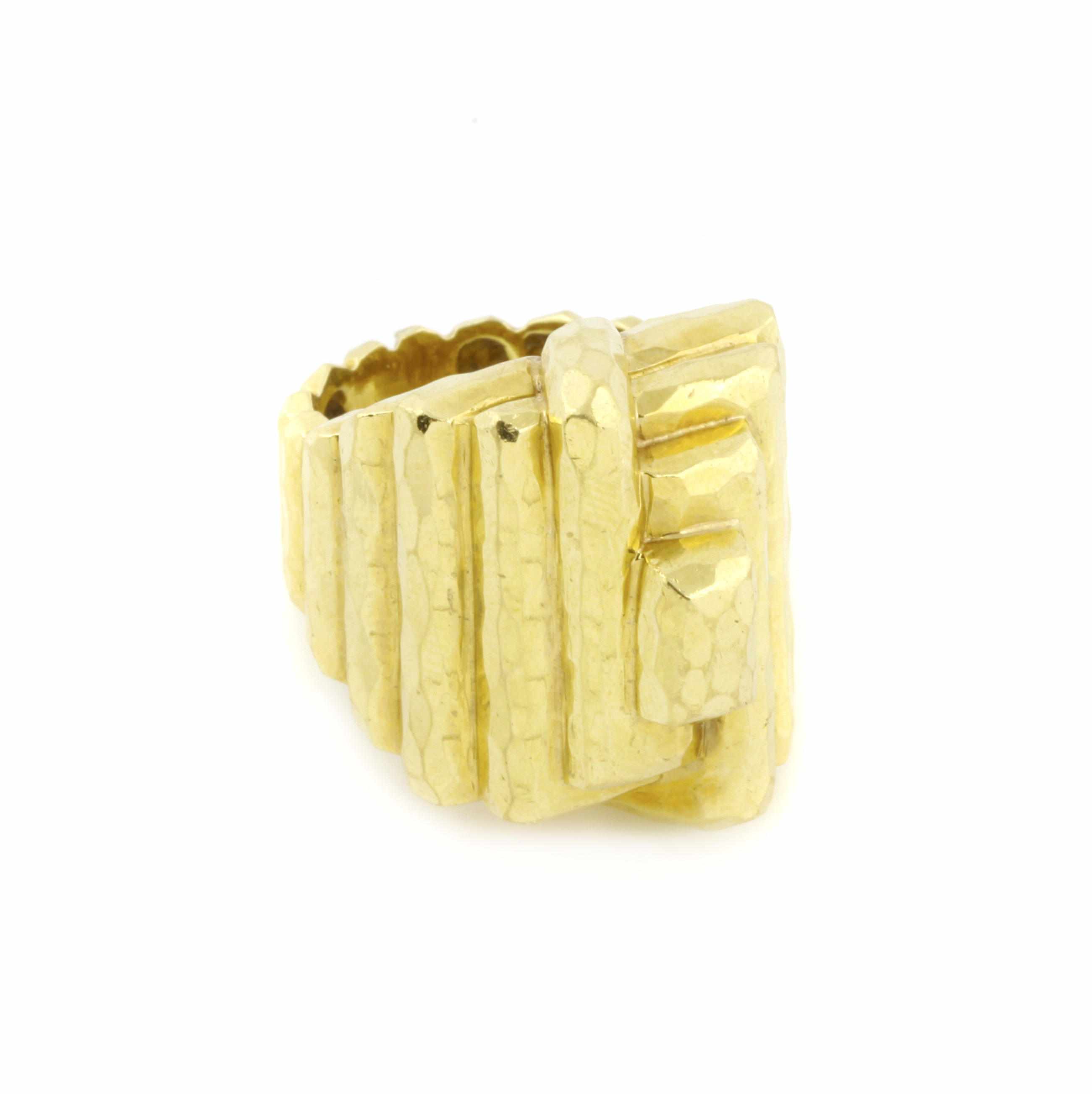 Appraisal: An K gold ring Henry Dunay signed Henry Dunay approximate