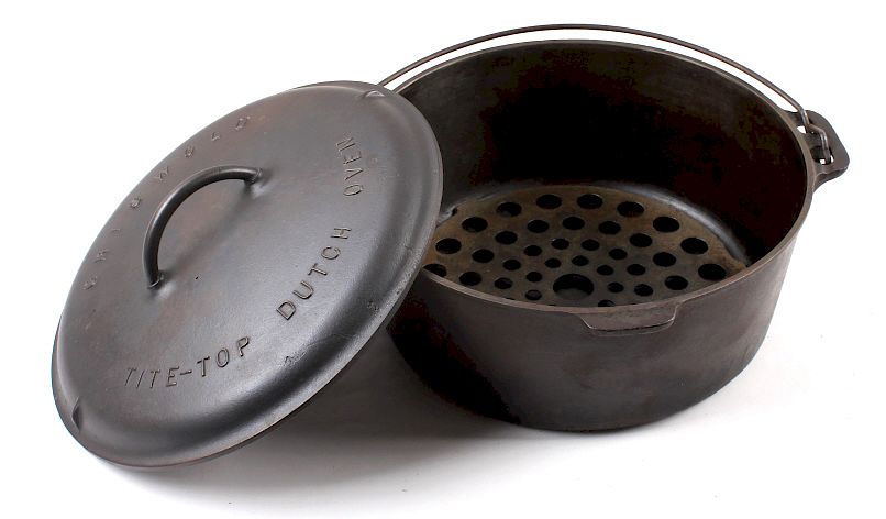 Appraisal: Griswold Number Tite-Top Dutch Oven Featured in this lot is