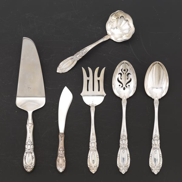 Appraisal: TOWLE STERLING SILVER SERVING PIECES KING RICHARD PATTERN Totaling six