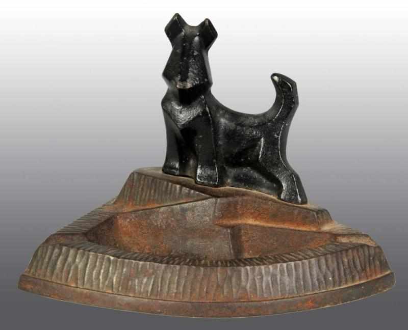 Appraisal: Cast Iron Modernistic Scottie Ash Tray Description Hubley catalog number