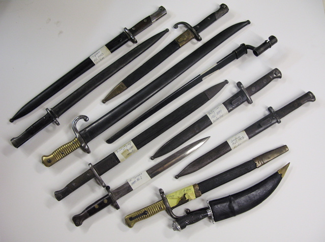 Appraisal: LOT OF EIGHTEEN KNIVES AND BAYONETS from civil war era