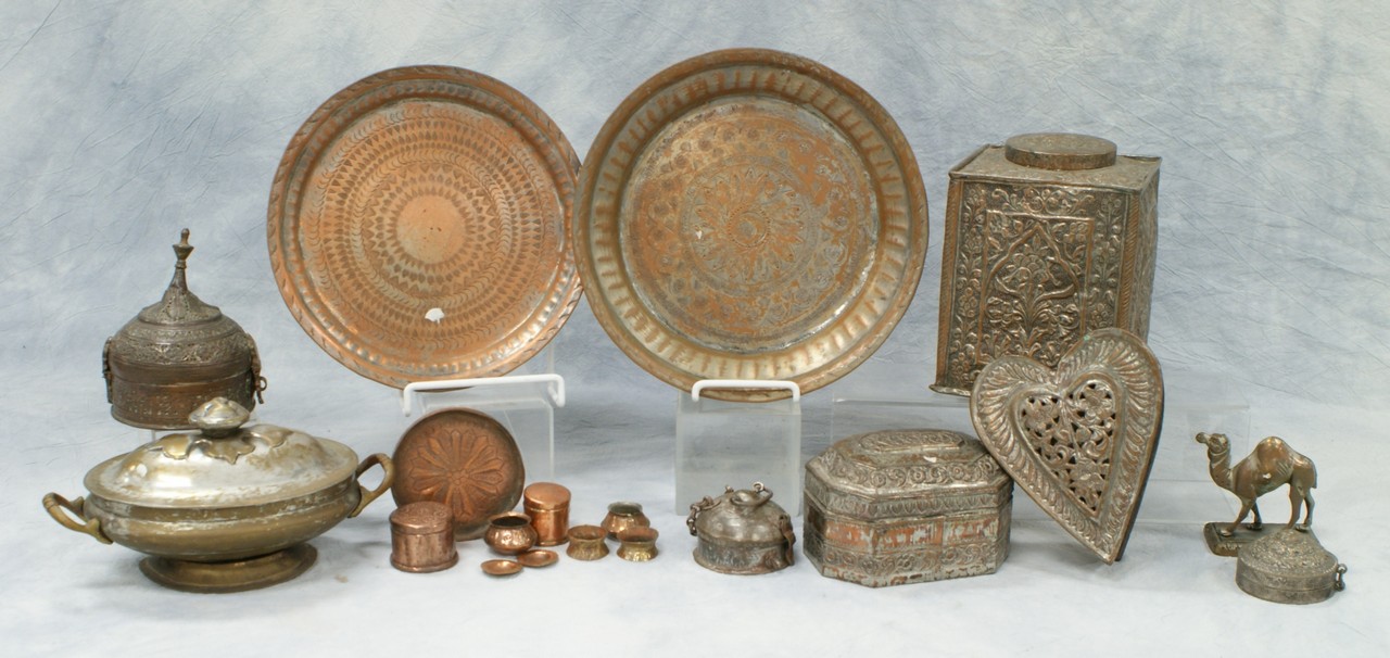 Appraisal: Assorted pieces of tin washed copper brass tallest