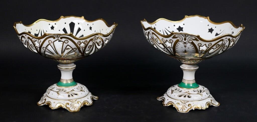 Appraisal: PAIR MEISSEN STYLE PORCELAIN COMPOTESPair of Meissen style porcelain compotes