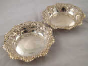 Appraisal: A pair of late Victorian silver bon bon dishes Sheffield