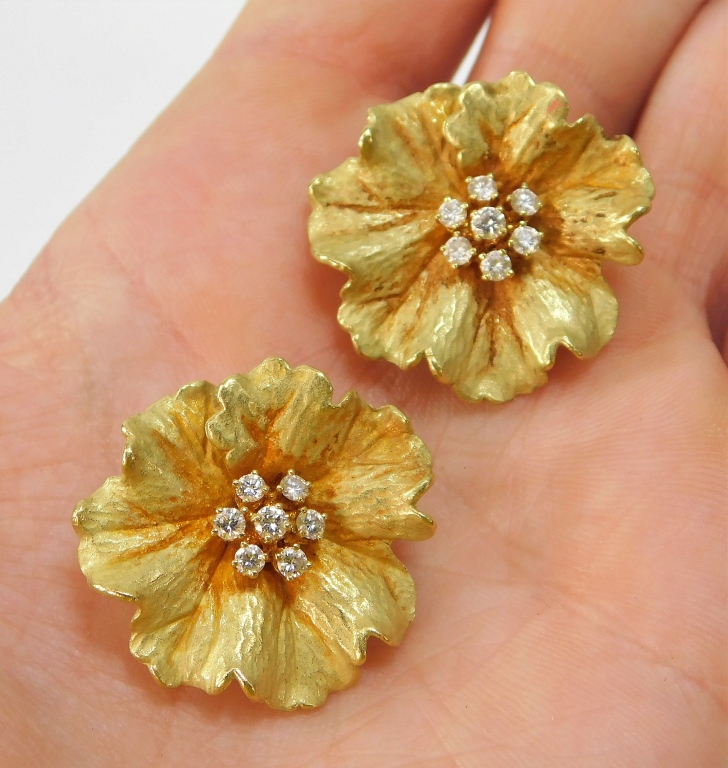 Appraisal: ESTATE KT GOLD DIAMOND PANSY EARRINGS Europe th CenturyVery heavy