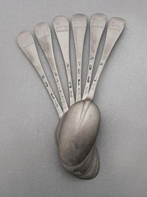 Appraisal: A set of six Queen Anne Hanoverian pattern dessert spoons