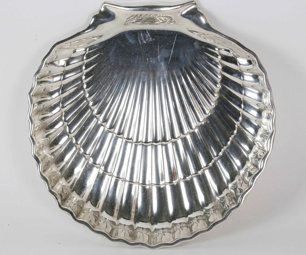 Appraisal: Gorham Sterling Silver Scallop Shell Footed Dish Gorham Sterling Silver