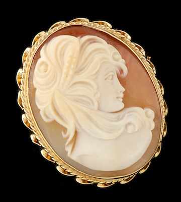 Appraisal: A Carved Shell Cameo Brooch k yellow gold frame featuring