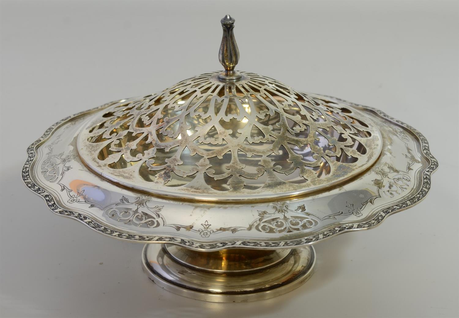 Appraisal: Wallace round scalloped Sterling Silver Center Bowl pierced and engraved