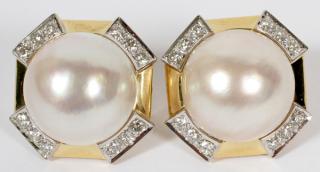 Appraisal: KT GOLD MABE PEARL AND DIAMOND EARRINGS PAIR KT GOLD