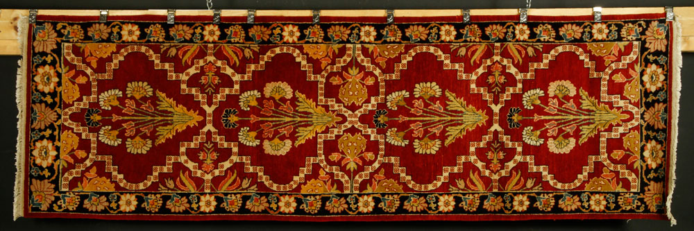 Appraisal: - Semi Antique Indian Sarouk Carpet Semi antique Indian Sarouk