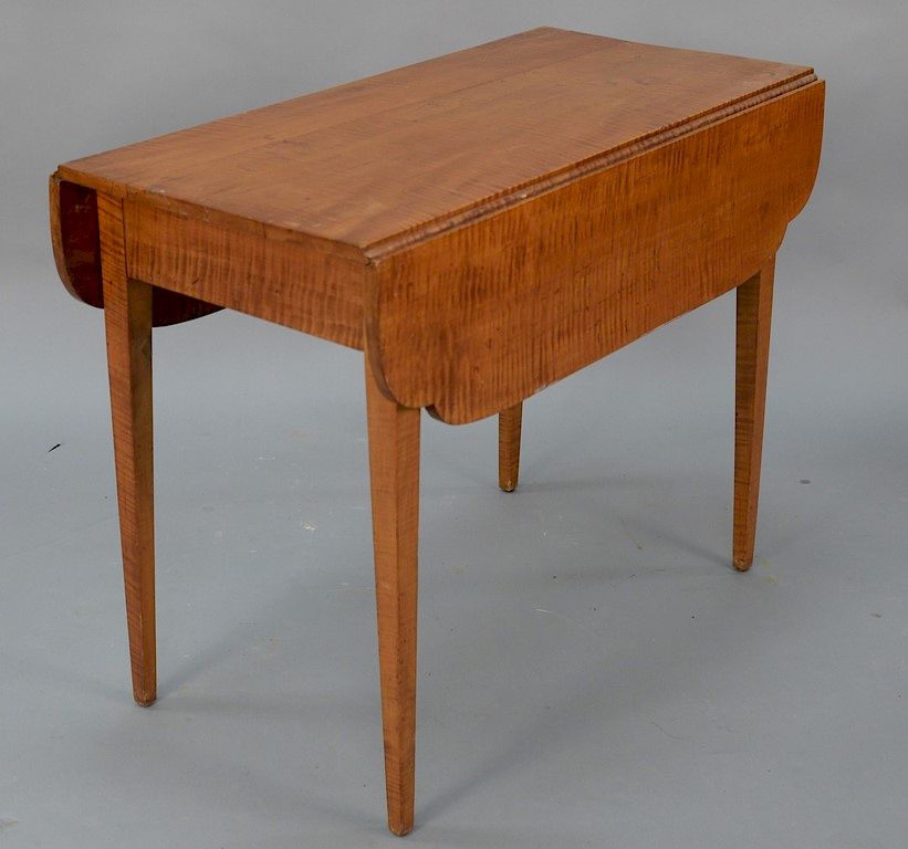 Appraisal: Tiger maple Federal drop leaf table circa height in top