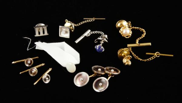 Appraisal: - Lot of Assorted Gold Cuff Links and Other Pins