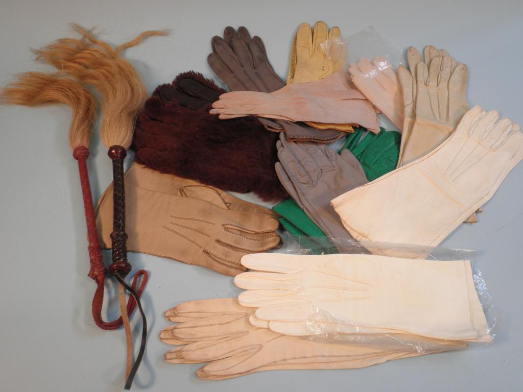 Appraisal: A quantity of kid gloves fur gloves and two leather