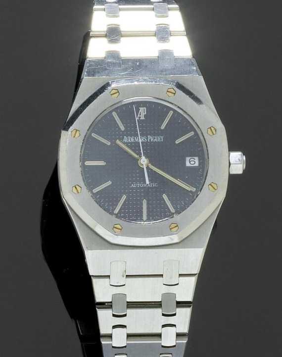 Appraisal: GENTLEMAN'S WRISTWATCH AUTOMATIC AUDEMARS PIGUET ROYAL OAK s Steel Ref