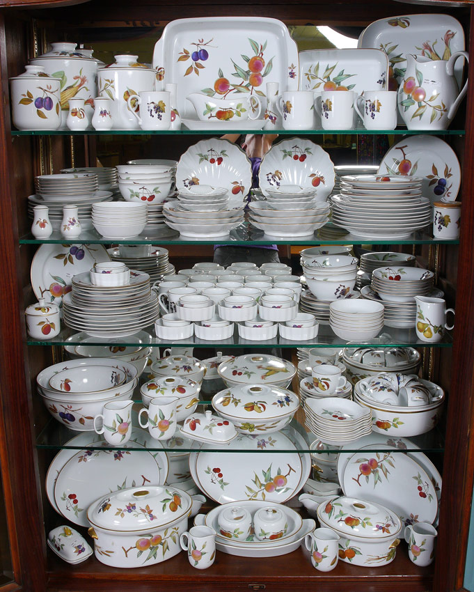 Appraisal: HUGE ROYAL WORCESTER EVESHAM GOLD CHINA Approx pieces to include