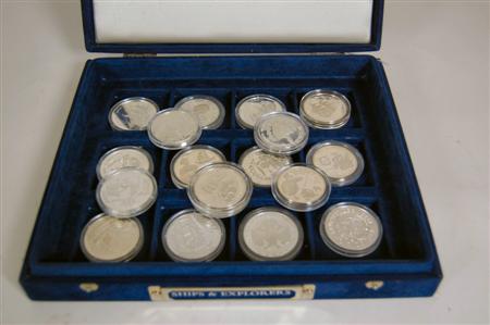 Appraisal: A collection of world proof coins Modern silver issues in