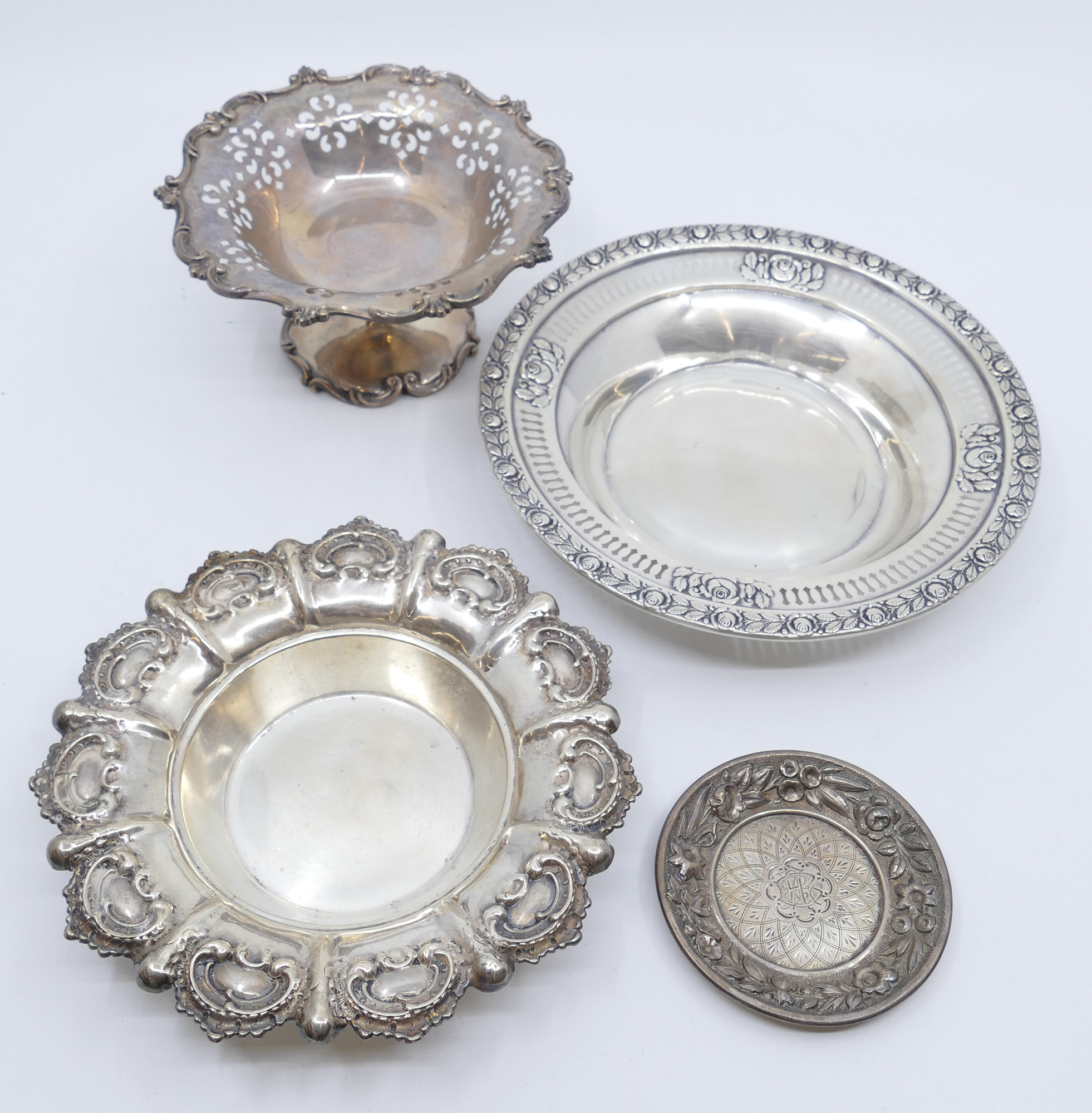 Appraisal: pc American Sterling Silver Compote and Small Bowls- g TW