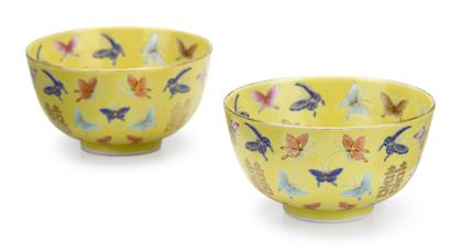 Appraisal: Pair of Chinese yellow ground bowls Guangxu mark and of