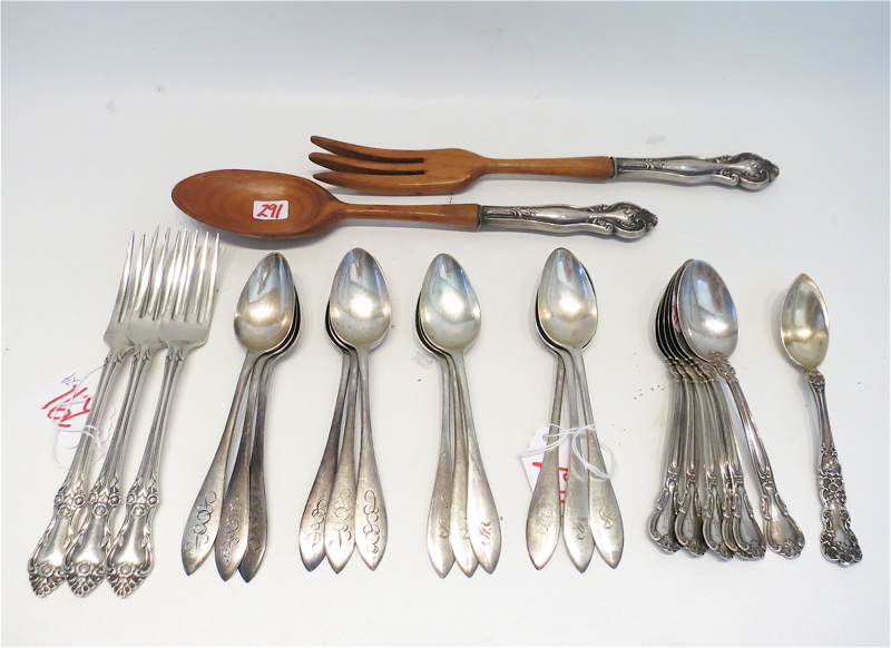 Appraisal: ASSORTED STERLING SILVER FLATWARE twenty-four pieces comprised of set of