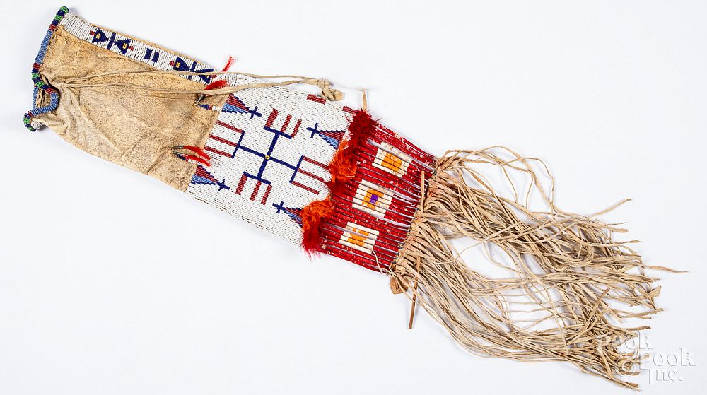 Appraisal: Sioux Indian beaded pipe bag Sioux Indian beaded pipe bag