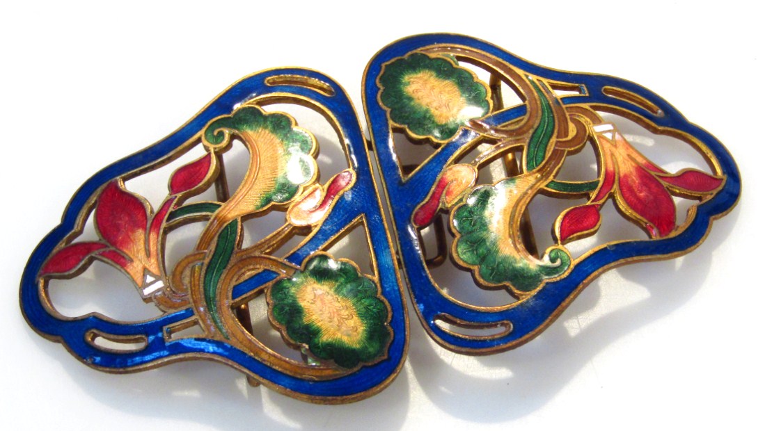 Appraisal: A pair of thC Continental Art Nouveau design buckles each