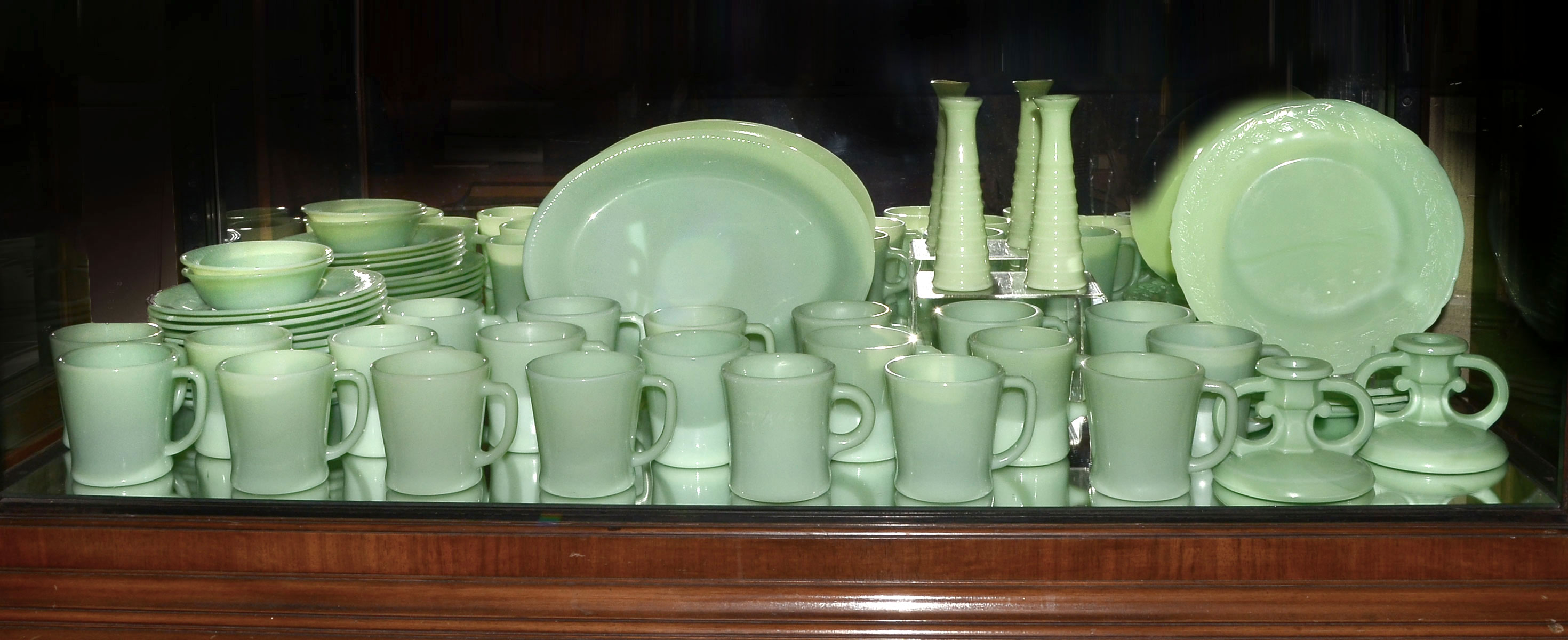 Appraisal: PC JADEITE FIRE KING MCKEE COLLECTION piece collection includes mugs