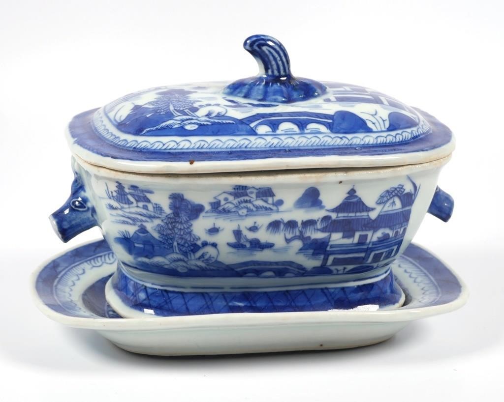 Appraisal: Chinese export porcelain covered dish and underplate Canton blue and