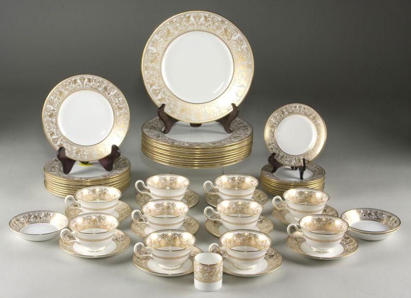 Appraisal: Set of Wedgwood Florentine Gold China pattern W consisting of