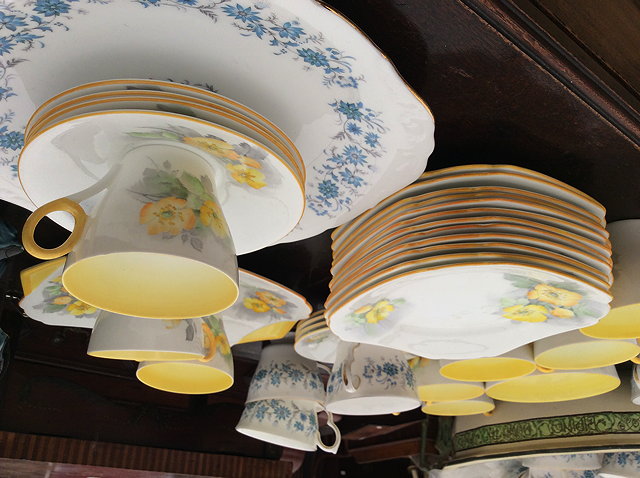 Appraisal: A SHELLEY PATTERN NO PART TEA SERVICE decorated with yellow