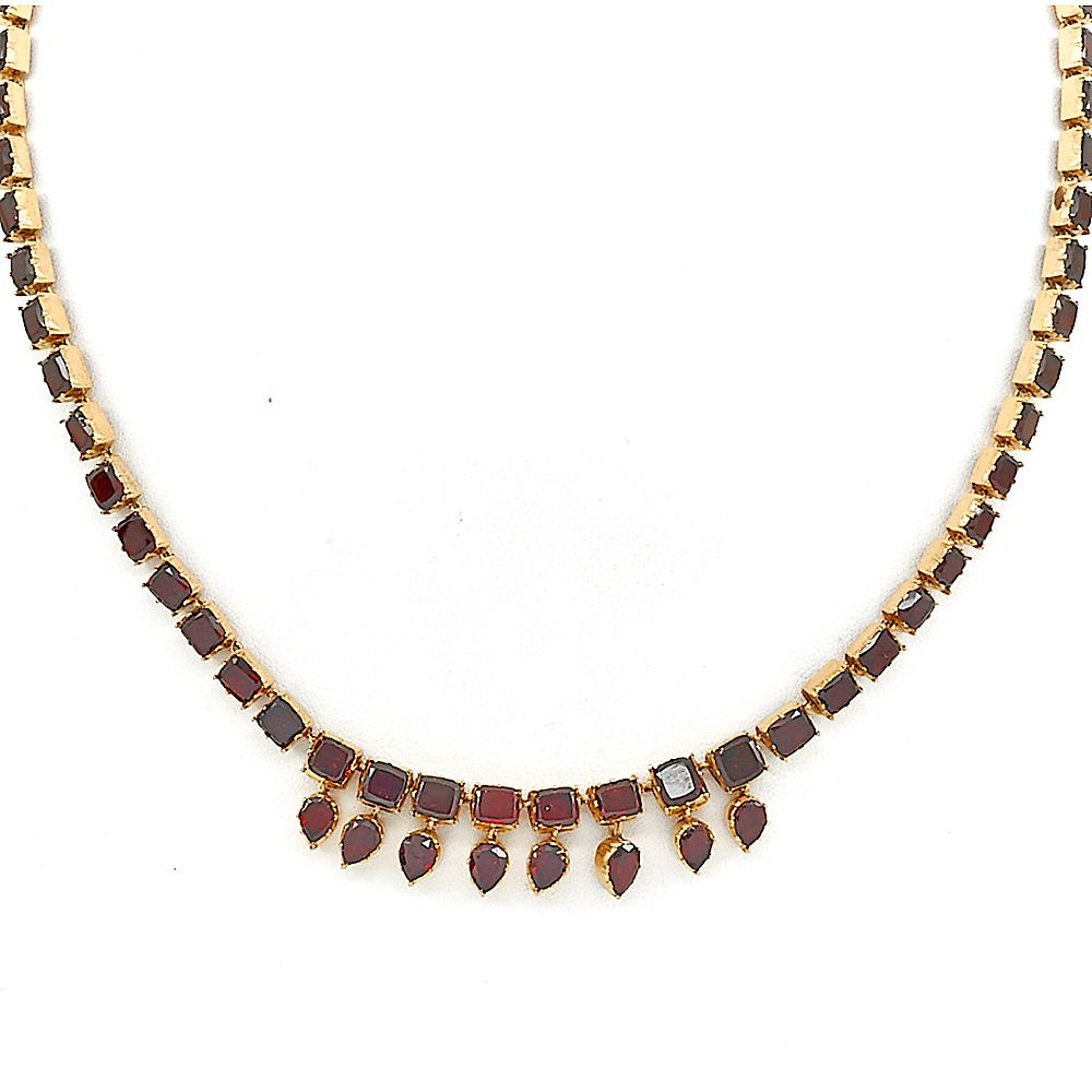 Appraisal: K Yellow gold garnet Victorian necklace K Yellow gold and