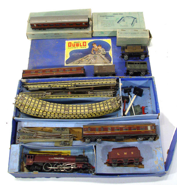 Appraisal: Hornby Dublo 'Duchess of Atholl' train set together with extra