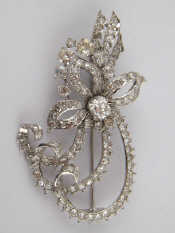 Appraisal: An carat white gold diamond brooch set with 'old brilliant'