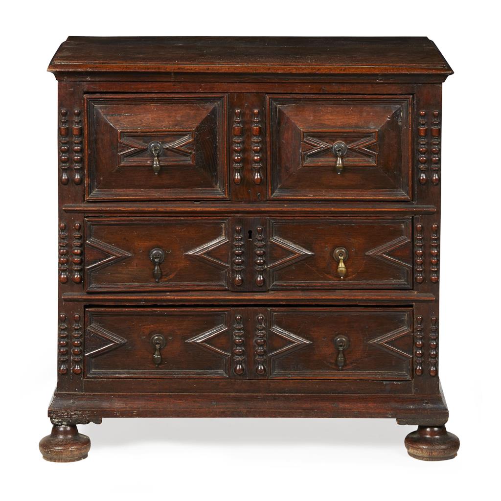 Appraisal: WILLIAM AND MARY OAK CHEST OF DRAWERS LATE TH CENTURY