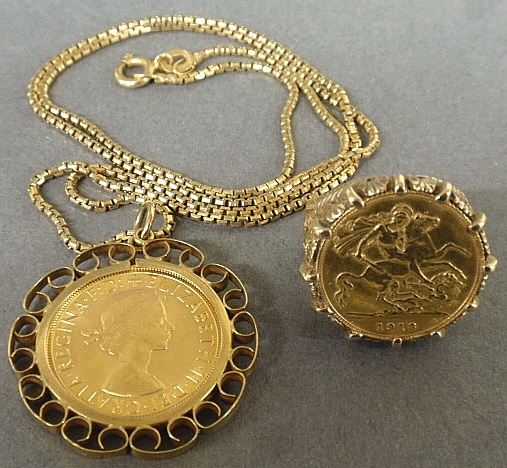 Appraisal: - Queen Elizabeth gold coin in a gold pendant setting