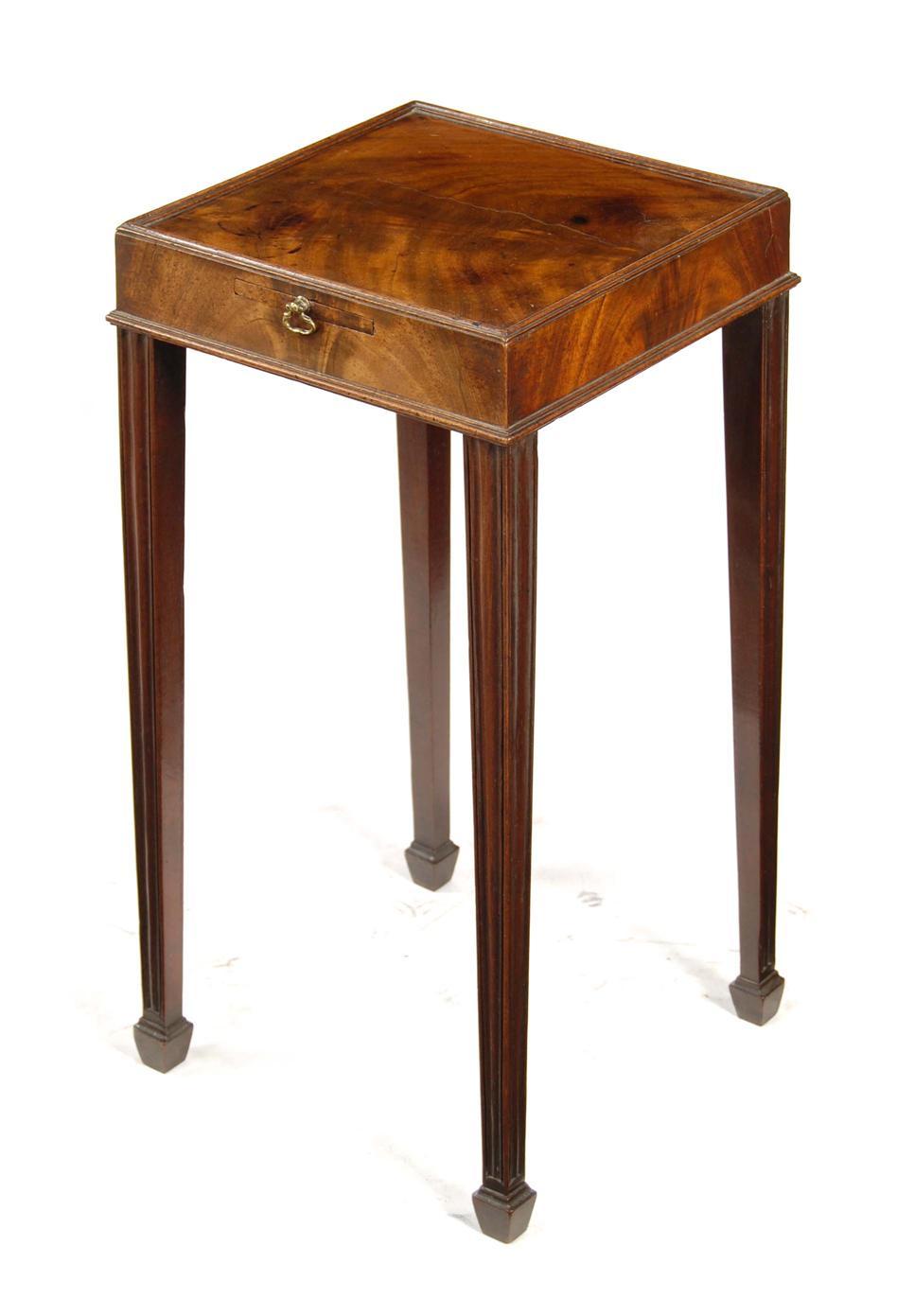 Appraisal: A George III mahogany urn stand