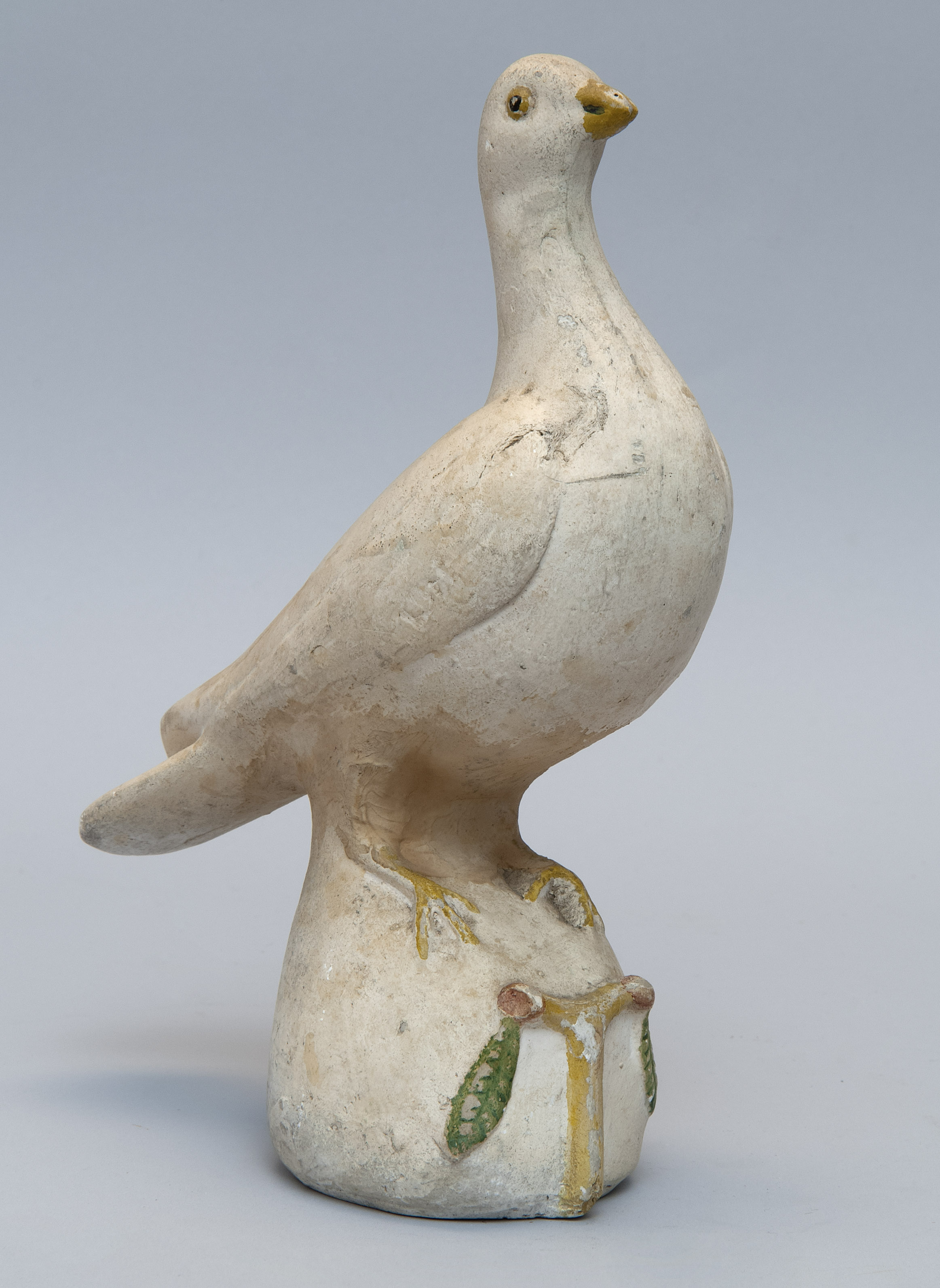 Appraisal: PENNSYLVANIA CHALKWARE BANK IN THE FORM OF A DOVE th