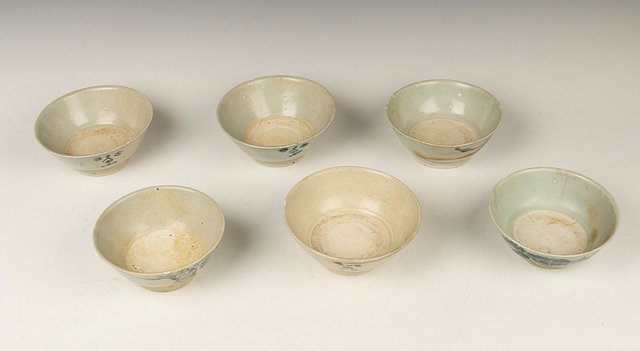 Appraisal: A SET OF SIX EARLY CHINESE PROVINCIAL POTTERY BOWLS from